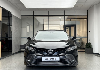 Подержанный автомобиль Toyota Camry Sedan 2018 года (2 фото)