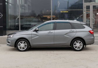 Подержанный автомобиль LADA (ВАЗ) Vesta Wagon 2019 года (8 фото)