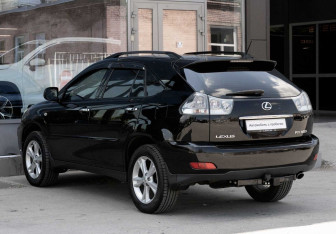 Подержанный автомобиль Lexus RX 2008 года (7 фото)