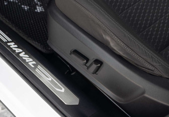 Подержанный автомобиль Haval F7 2019 года (18 фото)