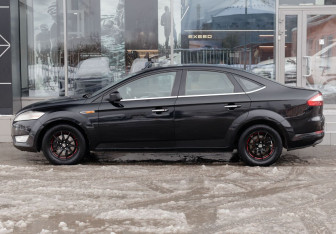 Подержанный автомобиль Ford Mondeo Sedan 2007 года (8 фото)