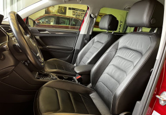 Подержанный автомобиль Volkswagen Tiguan 2018 года (10 фото)