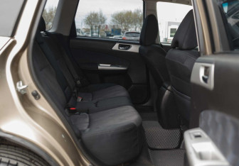 Подержанный автомобиль Subaru Forester Suv 2008 года (18 фото)