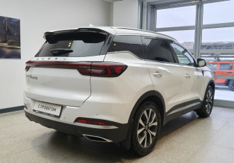Подержанный автомобиль Chery Tiggo 7 Pro Max 2023 года (5 фото)
