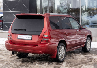 Подержанный автомобиль Subaru Forester Suv 2002 года (5 фото)