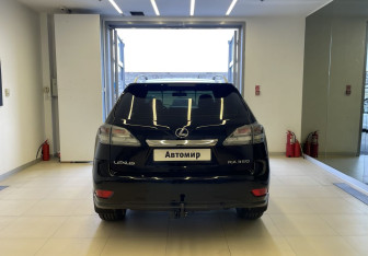 Подержанный автомобиль Lexus RX 2010 года (5 фото)