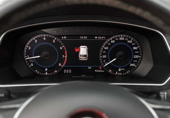 Подержанный автомобиль Volkswagen Tiguan 2018 года (13 фото)