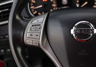 Подержанный автомобиль Nissan Qashqai 2014 года (12 фото)