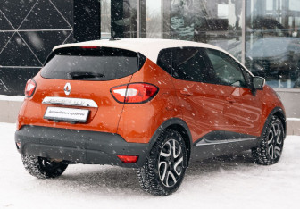 Подержанный автомобиль Renault Captur 2013 года (5 фото)