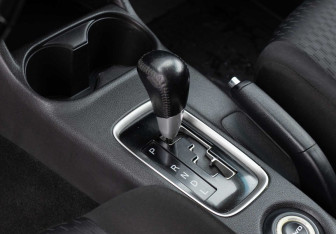 Подержанный автомобиль Mitsubishi Outlander 2013 года (15 фото)