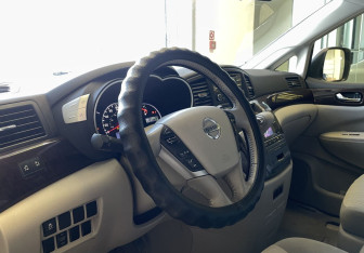 Подержанный автомобиль Nissan Quest 2013 года (7 фото)