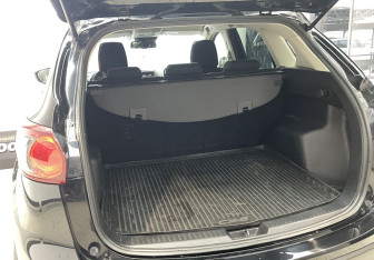 Подержанный автомобиль Mazda CX-5 2015 года (8 фото)