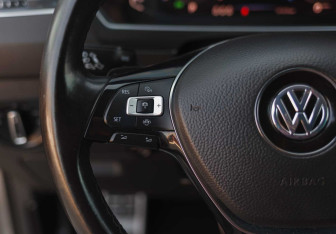 Подержанный автомобиль Volkswagen Tiguan 2019 года (12 фото)