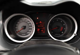 Подержанный автомобиль Mitsubishi Lancer Sedan 2007 года (12 фото)