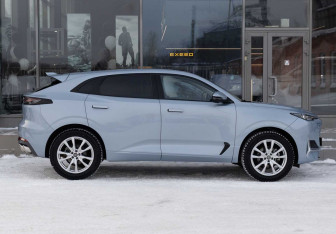 Подержанный автомобиль Changan UNI-K 2023 года (4 фото)