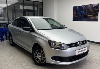 Подержанный автомобиль Volkswagen Polo Sedan 2013 года (4 фото)