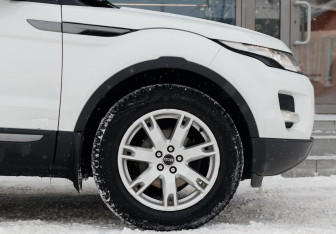 Подержанный автомобиль Land Rover Range Rover Evoque 2012 года (9 фото)