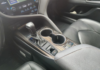 Подержанный автомобиль Toyota Camry Sedan 2019 года (11 фото)