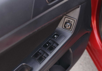 Подержанный автомобиль Mitsubishi Lancer Sedan 2008 года (15 фото)