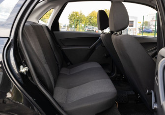 Подержанный автомобиль LADA (ВАЗ) Granta Sedan 2014 года (20 фото)