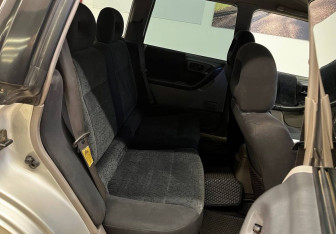 Подержанный автомобиль Subaru Forester Wagon 2000 года (11 фото)