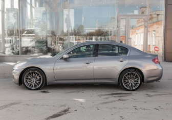 Подержанный автомобиль Infiniti G Sedan 2008 года (8 фото)