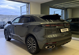 Подержанный автомобиль Changan UNI-K 2023 года (4 фото)