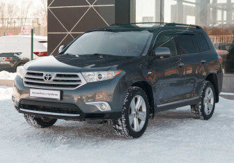 Подержанный автомобиль Toyota Highlander 2011 года (1 фото)