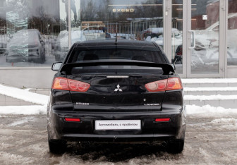 Подержанный автомобиль Mitsubishi Lancer Sedan 2007 года (6 фото)