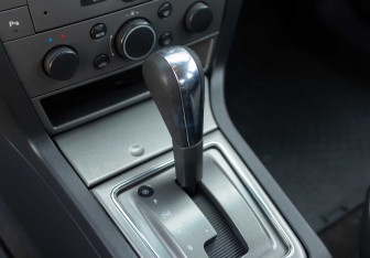 Подержанный автомобиль Opel Vectra Sedan 2006 года (14 фото)