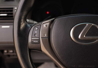 Подержанный автомобиль Lexus RX 2012 года (12 фото)