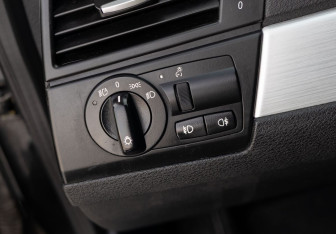 Подержанный автомобиль BMW X3 2007 года (17 фото)