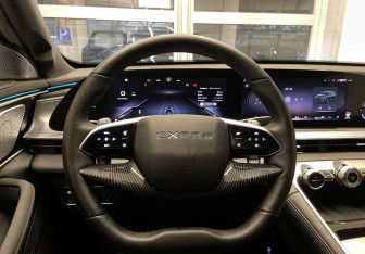 Подержанный автомобиль Exeed TXL 2024 года (15 фото)