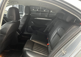 Подержанный автомобиль Skoda Superb Liftback 2018 года (14 фото)