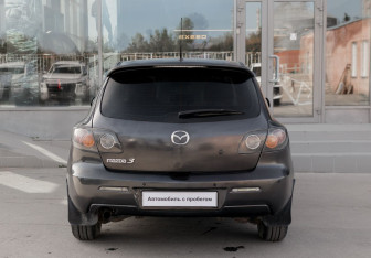 Подержанный автомобиль Mazda 3 Hatchback 2005 года (6 фото)