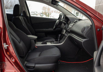 Подержанный автомобиль Mazda 6 Sedan 2011 года (19 фото)