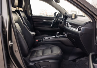 Подержанный автомобиль Mazda CX-5 2017 года (22 фото)