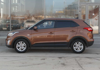 Подержанный автомобиль Hyundai Creta 2018 года (8 фото)