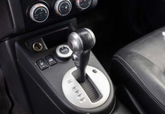 Подержанный автомобиль Nissan X-Trail 2007 года (15 фото)