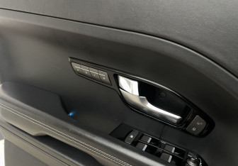 Подержанный автомобиль Land Rover Range Rover Evoque 2014 года (19 фото)