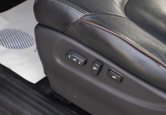 Подержанный автомобиль Nissan Patrol 2011 года (19 фото)