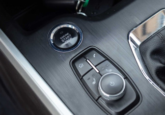 Подержанный автомобиль Chery Tiggo 4 2021 года (16 фото)