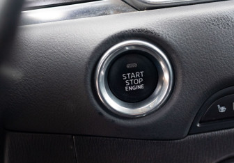 Подержанный автомобиль Mazda CX-5 2017 года (15 фото)