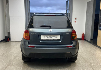 Подержанный автомобиль Suzuki SX4 Hatchback 2009 года (5 фото)