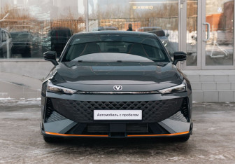 Новый Changan UNI-V 2025 (2 фото)