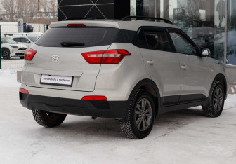 Подержанный автомобиль Hyundai Creta 2020 года (5 фото)