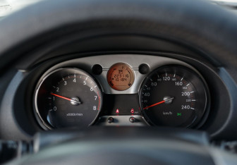 Подержанный автомобиль Nissan Qashqai 2008 года (13 фото)