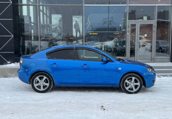 Подержанный автомобиль Mazda 3 Sedan 2005 года (4 фото)