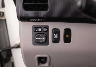 Подержанный автомобиль Mitsubishi Pajero Sport 2011 года (18 фото)