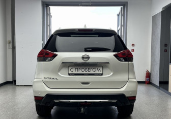 Подержанный автомобиль Nissan X-Trail 2021 года (5 фото)
